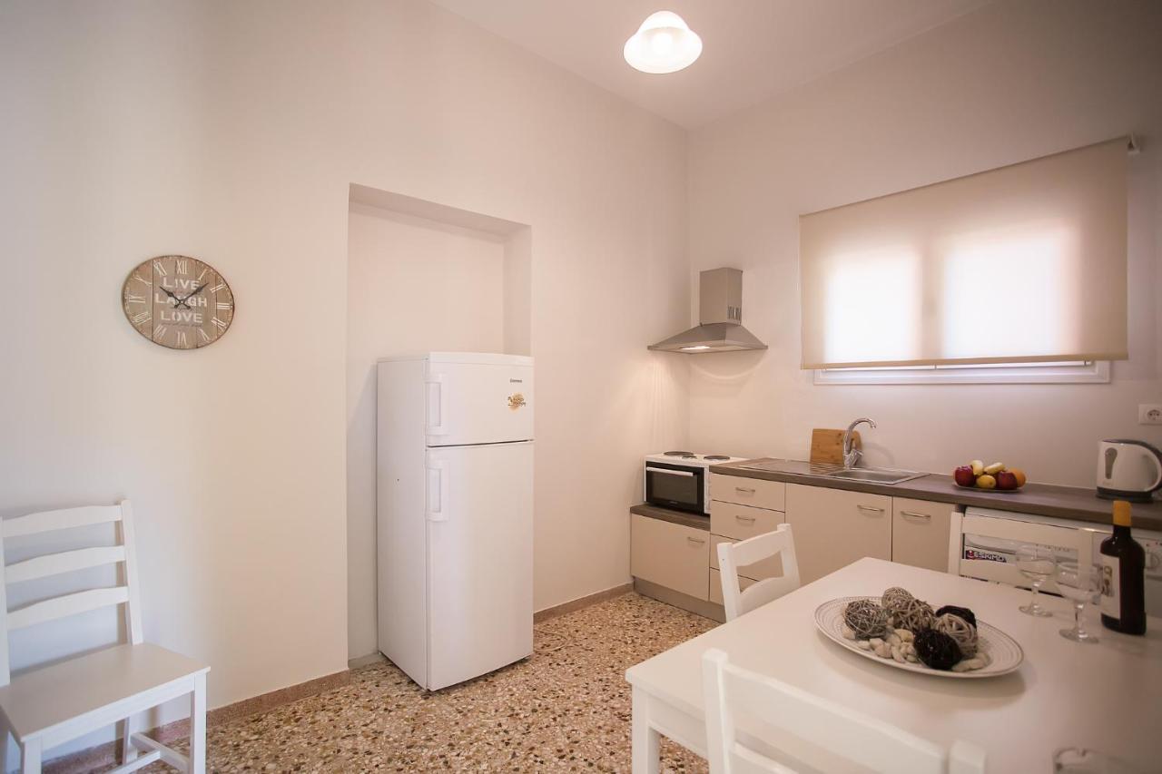 Fotini'S House Apartment Ipsos Bagian luar foto